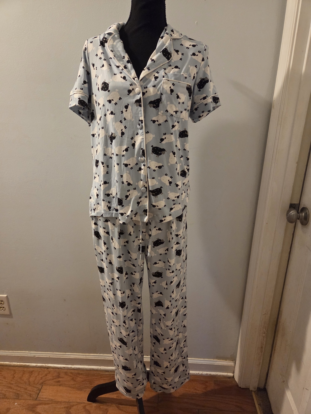 Women's Short-Sleeve Button Pajama Set in Light Blue Sheep Print